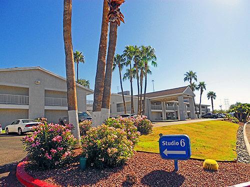 6-tucson, Az - Irvington Road Hotel